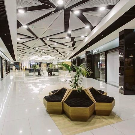 Hotel Platinia Cluj-Napoca Exterior photo The interior of the mall