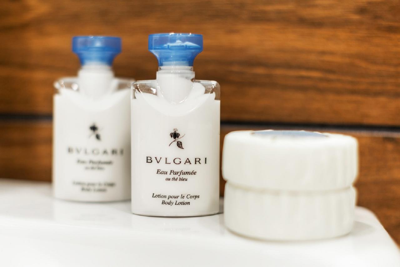Hotel Platinia Cluj-Napoca Exterior photo BVLGARI products